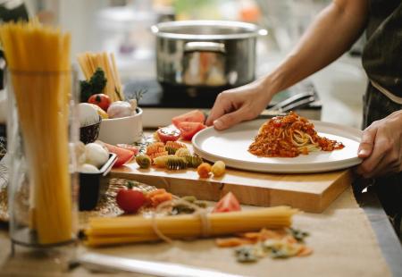 https://storage.bljesak.info/article/363148/450x310/pasta tjestenina spageti.jpg